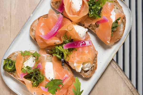 smoked salmon tartine with country bread and wakame