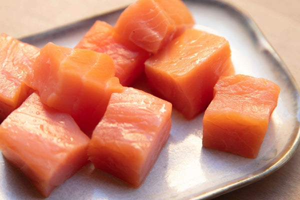 Quel accompagnement pour le Saumon Fumé en Entrée : accords parfaits pour vos repas de fêtes