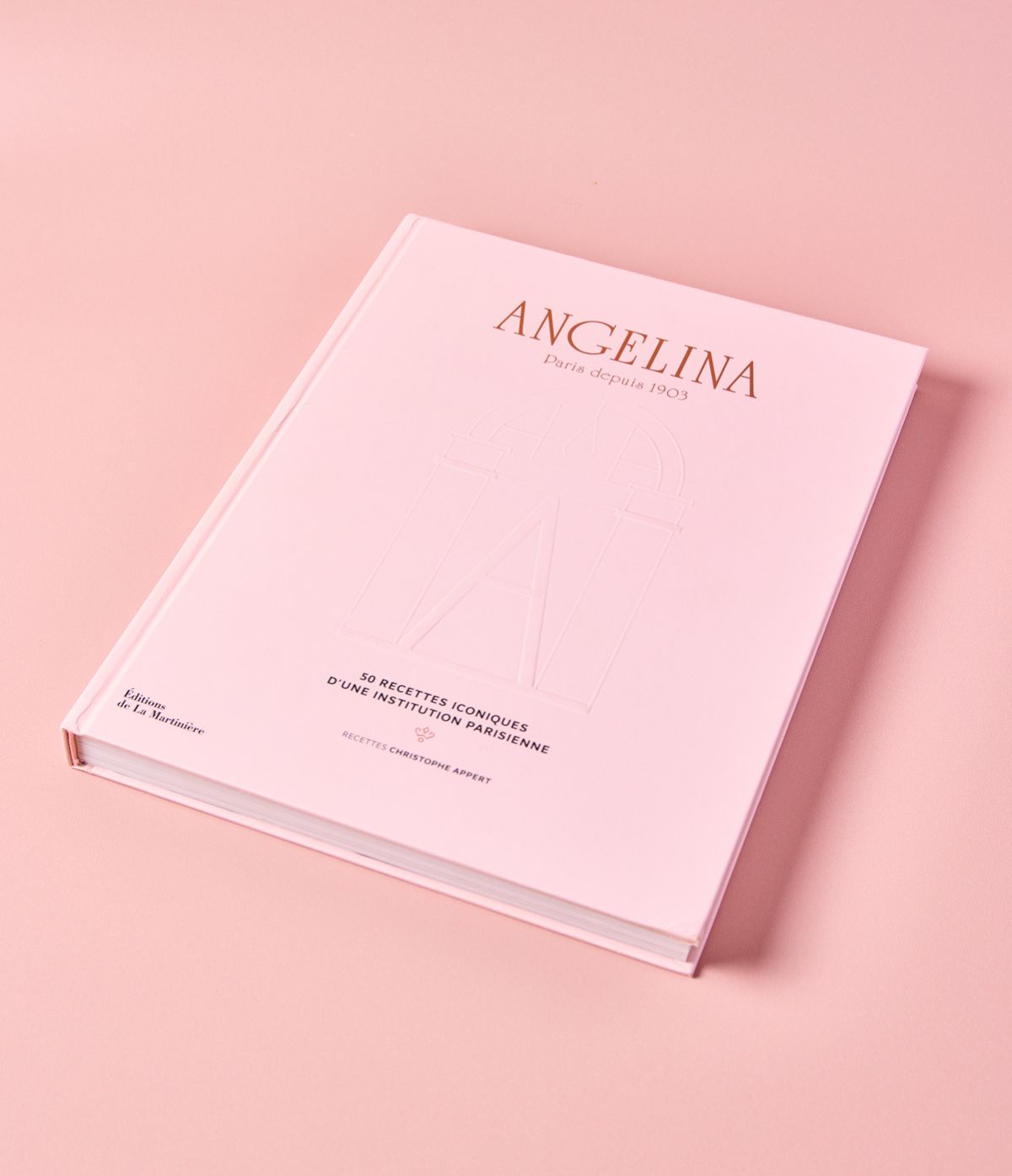 Livre Angelina, 50 Recettes Iconiques d’une Institution Parisienne